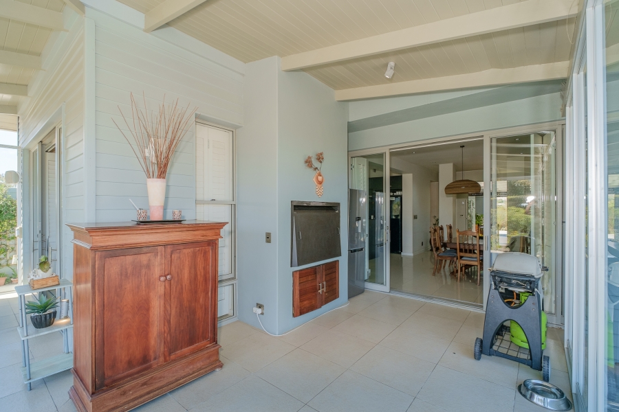 3 Bedroom Property for Sale in Lake Michelle Western Cape